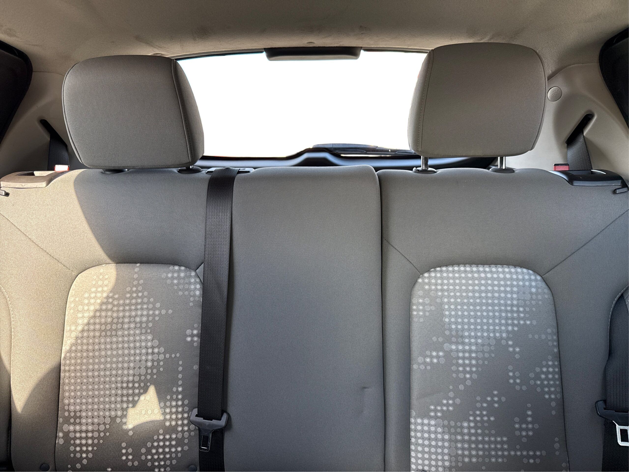 2_white_1759865324_in_001_2-1