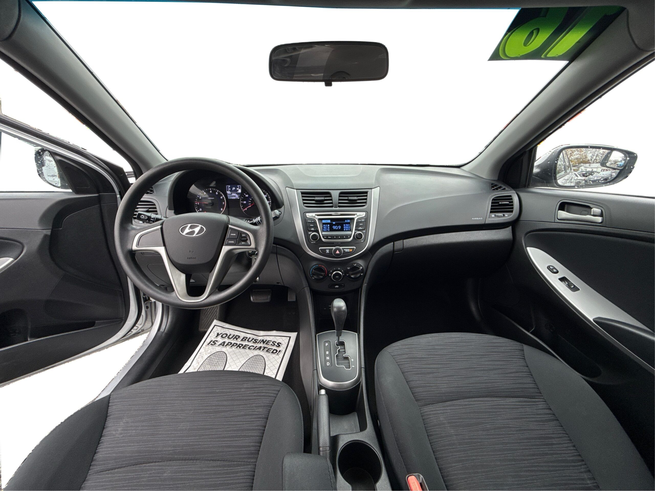 2_white_1763573188_in_001_1-2