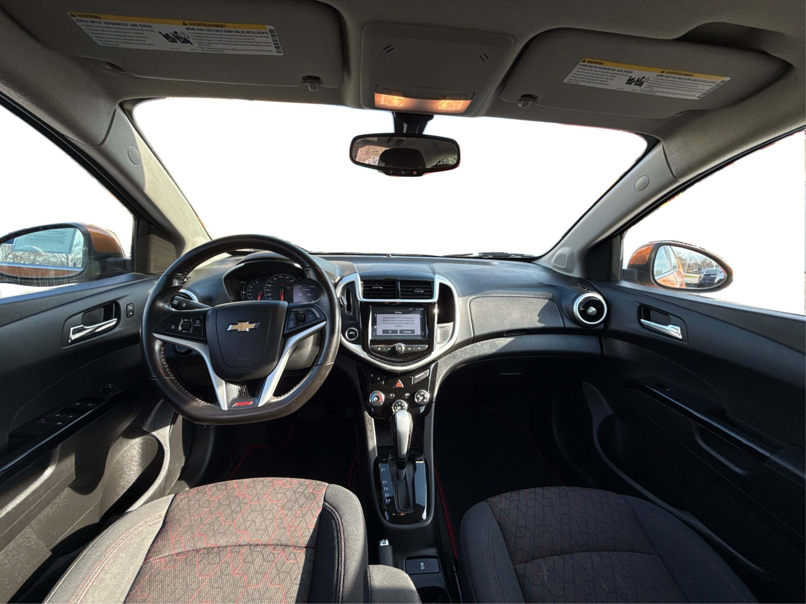 2_white_1764868834_in_001_1