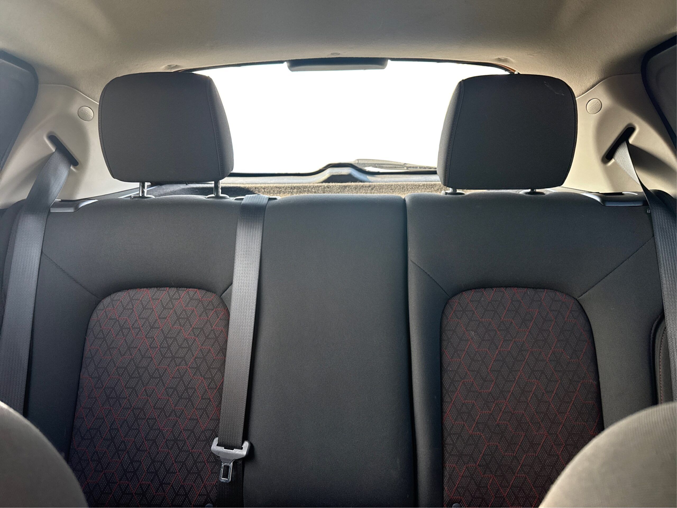 2_white_1764868834_in_001_2