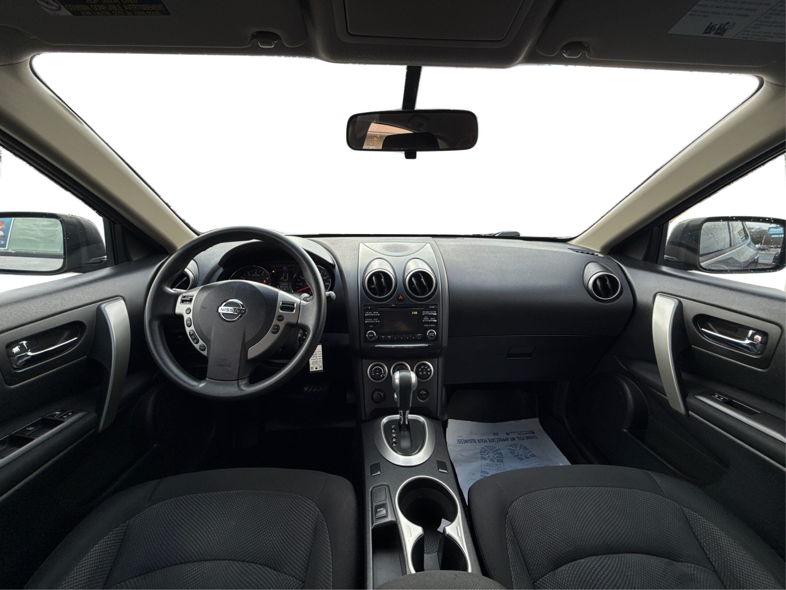 2_white_1767031644_in_001_1-5