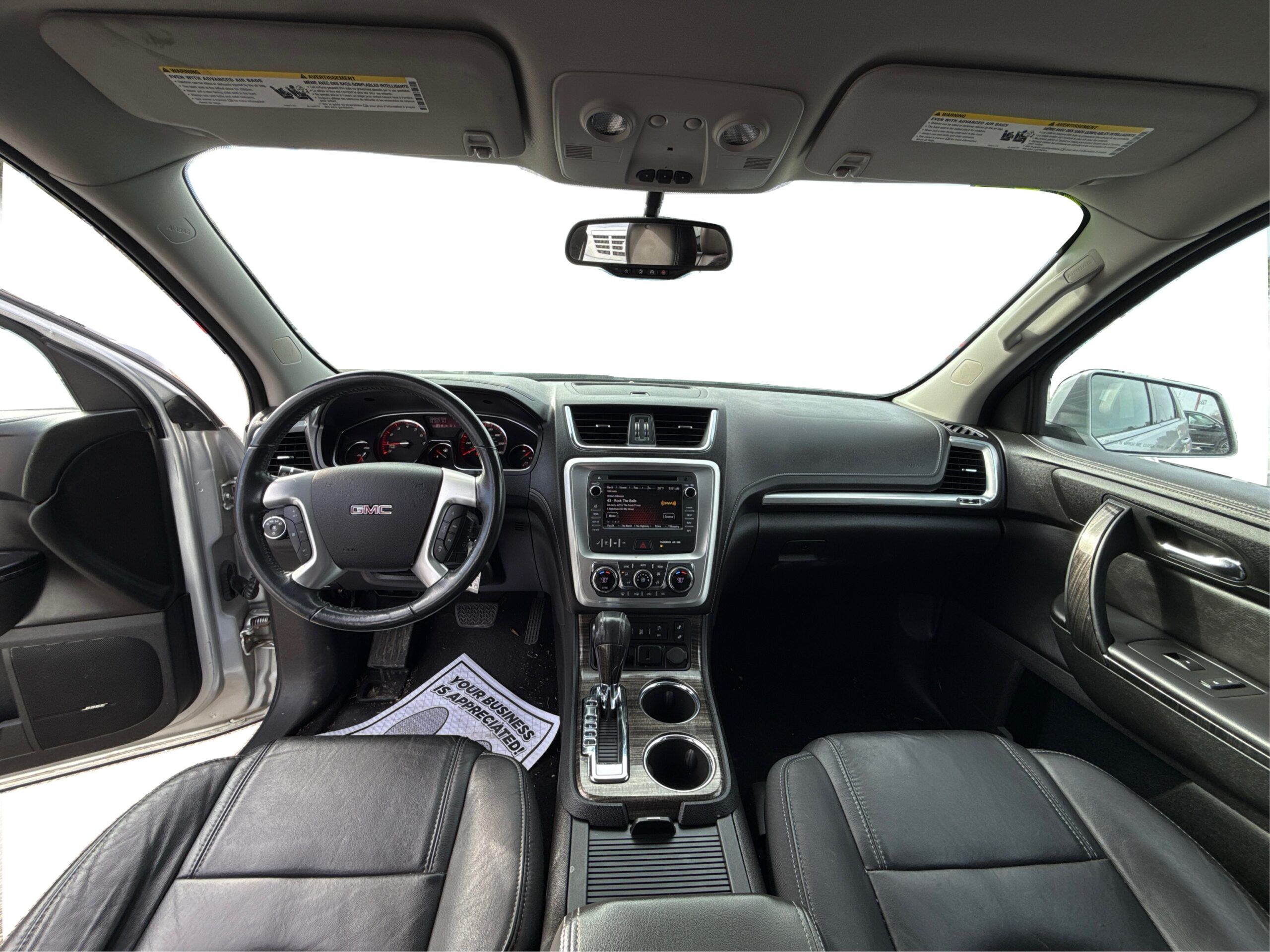 2_white_1770389552_in_001_1