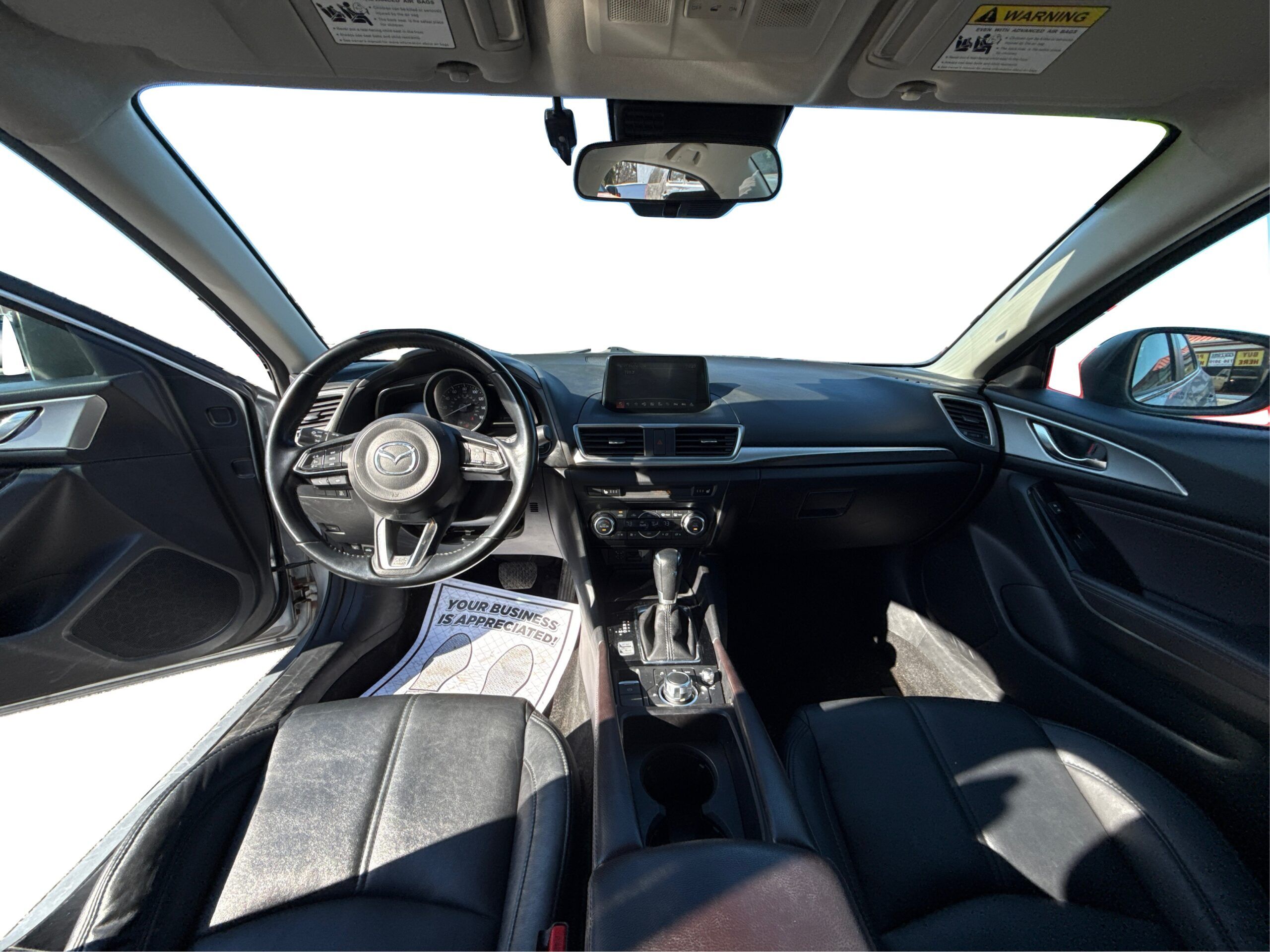 2_white_1770996036_in_001_1