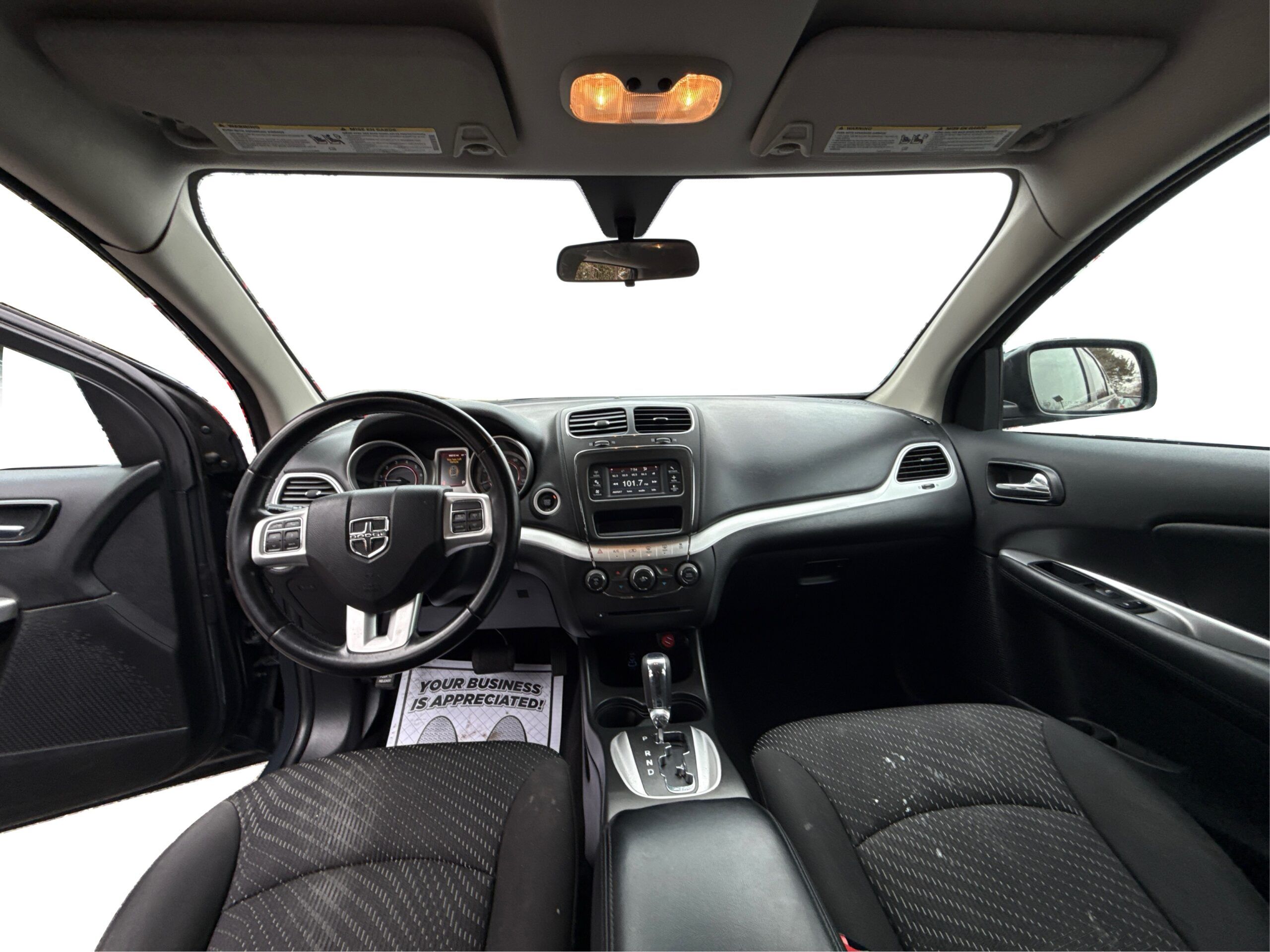 2_white_1771426524_in_001_1