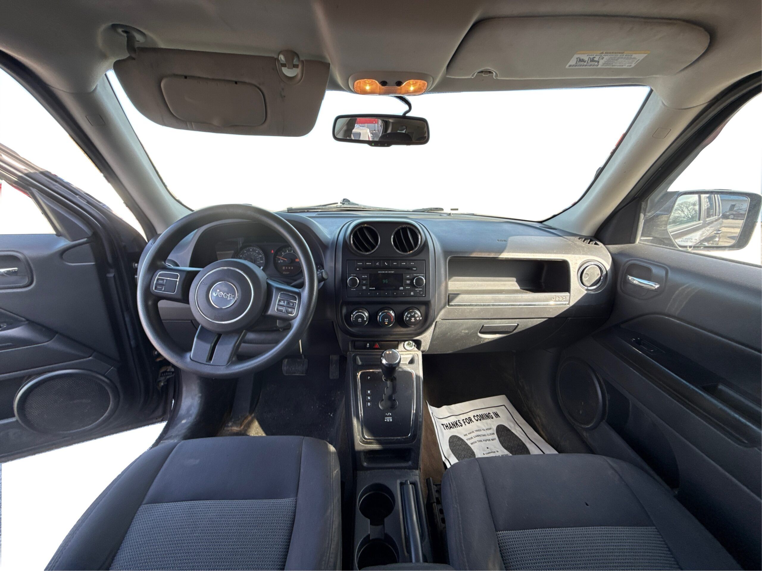 2_white_1772204180_in_001_1