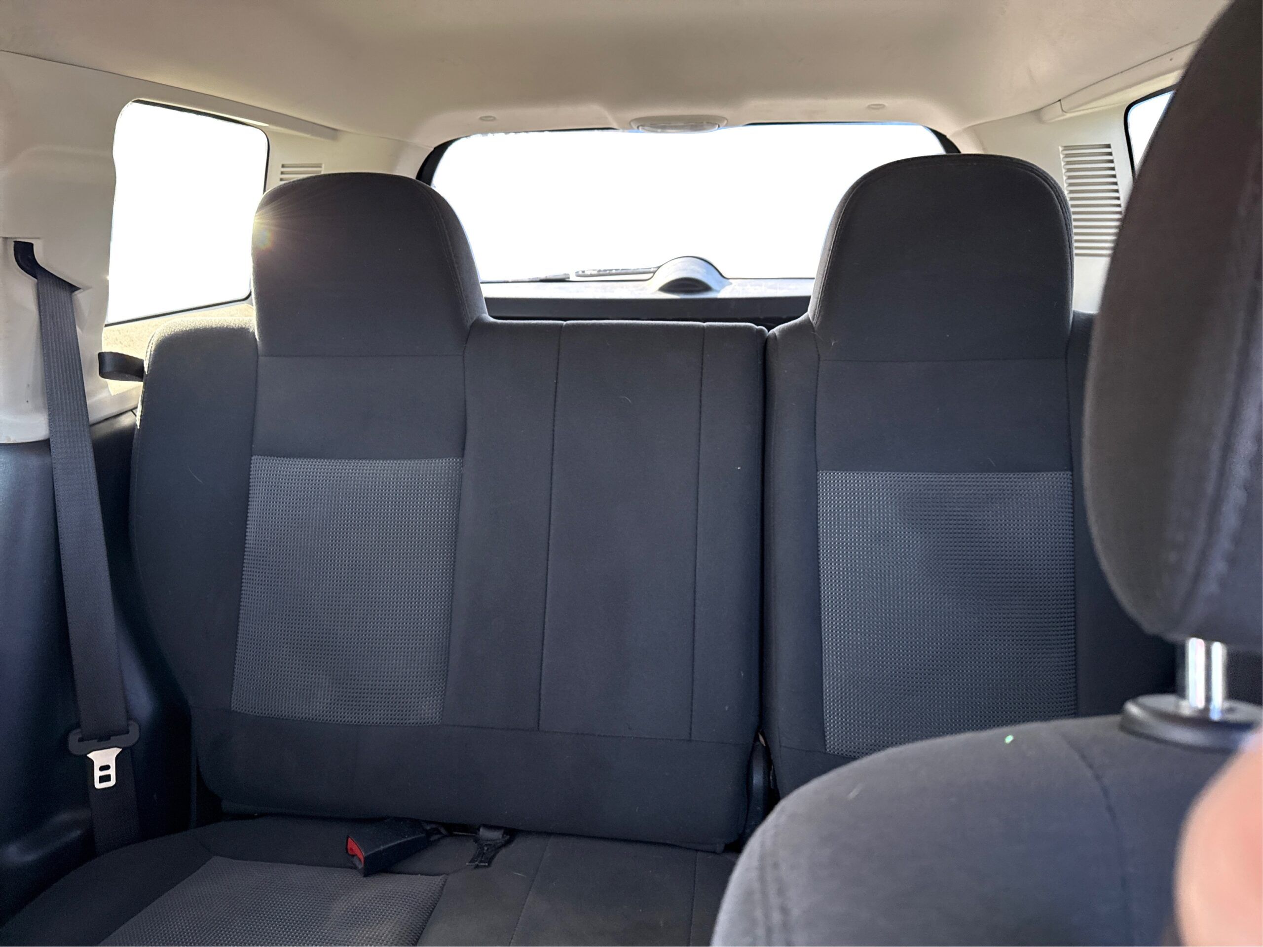 2_white_1772204180_in_001_2-1