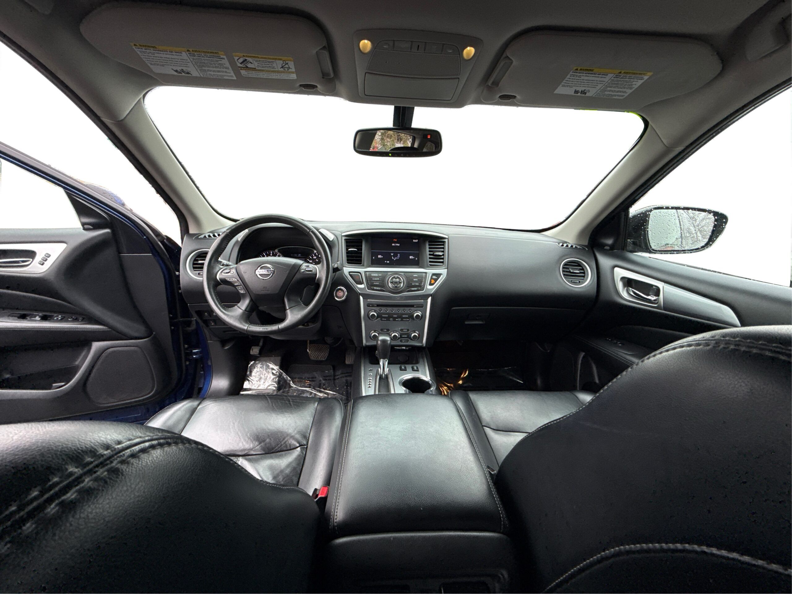 2_white_1772808501_in_001_1