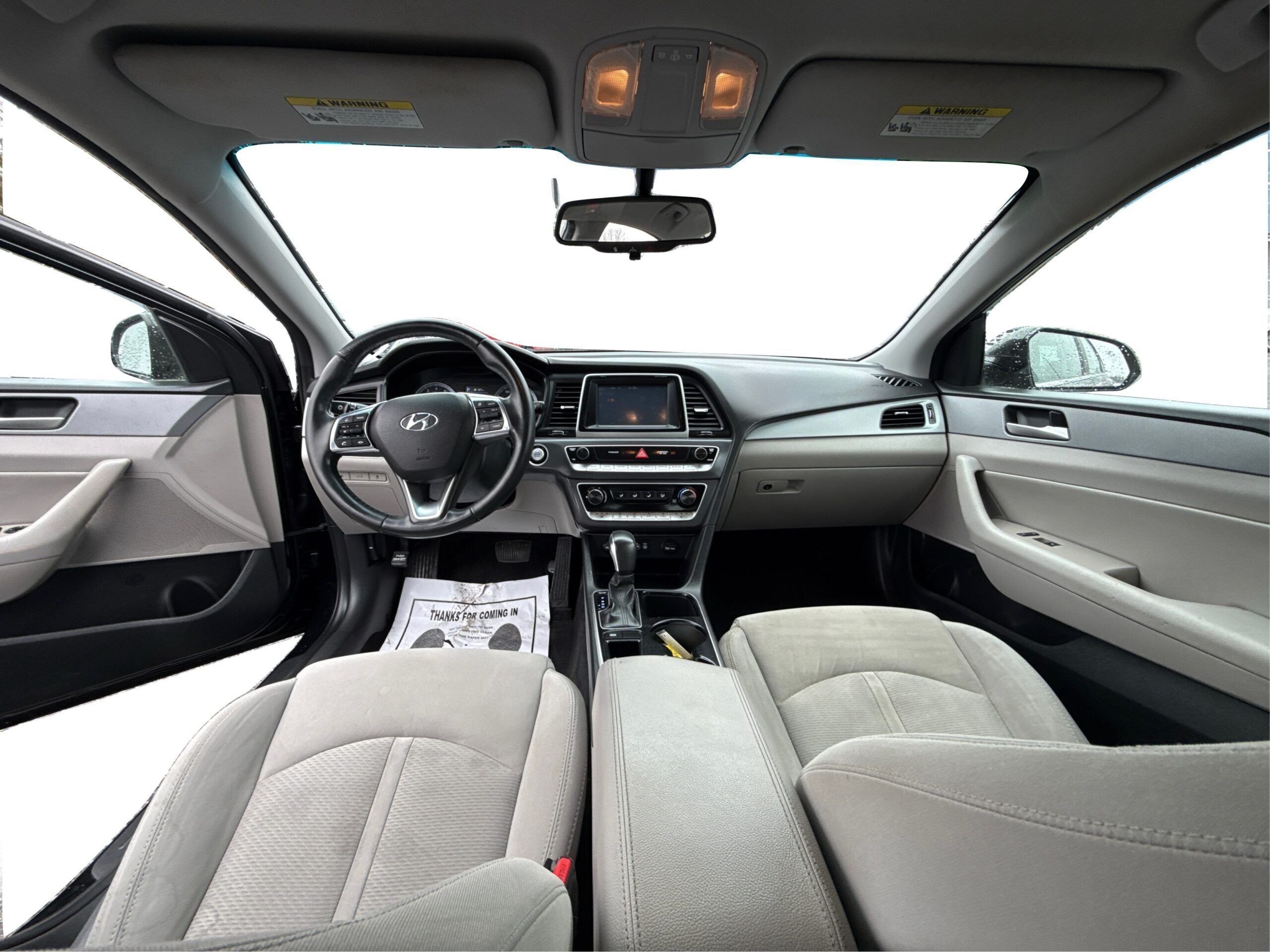 2_white_1772811037_in_001_1