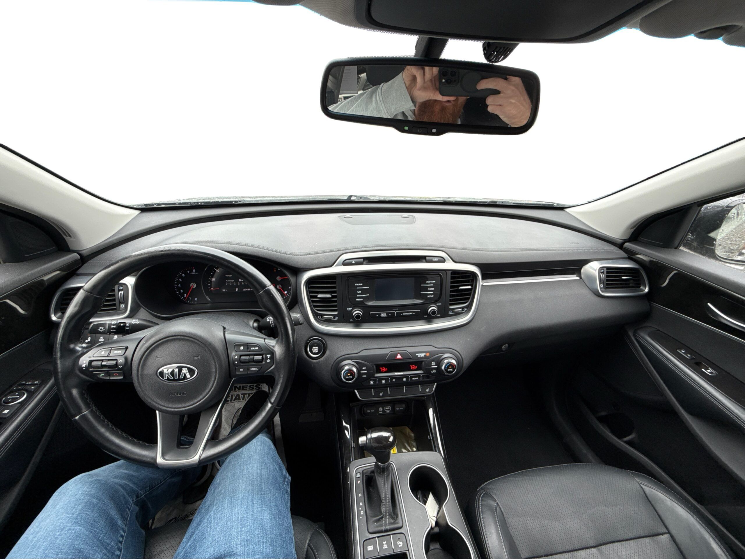 2_white_1775225259_in_001_1