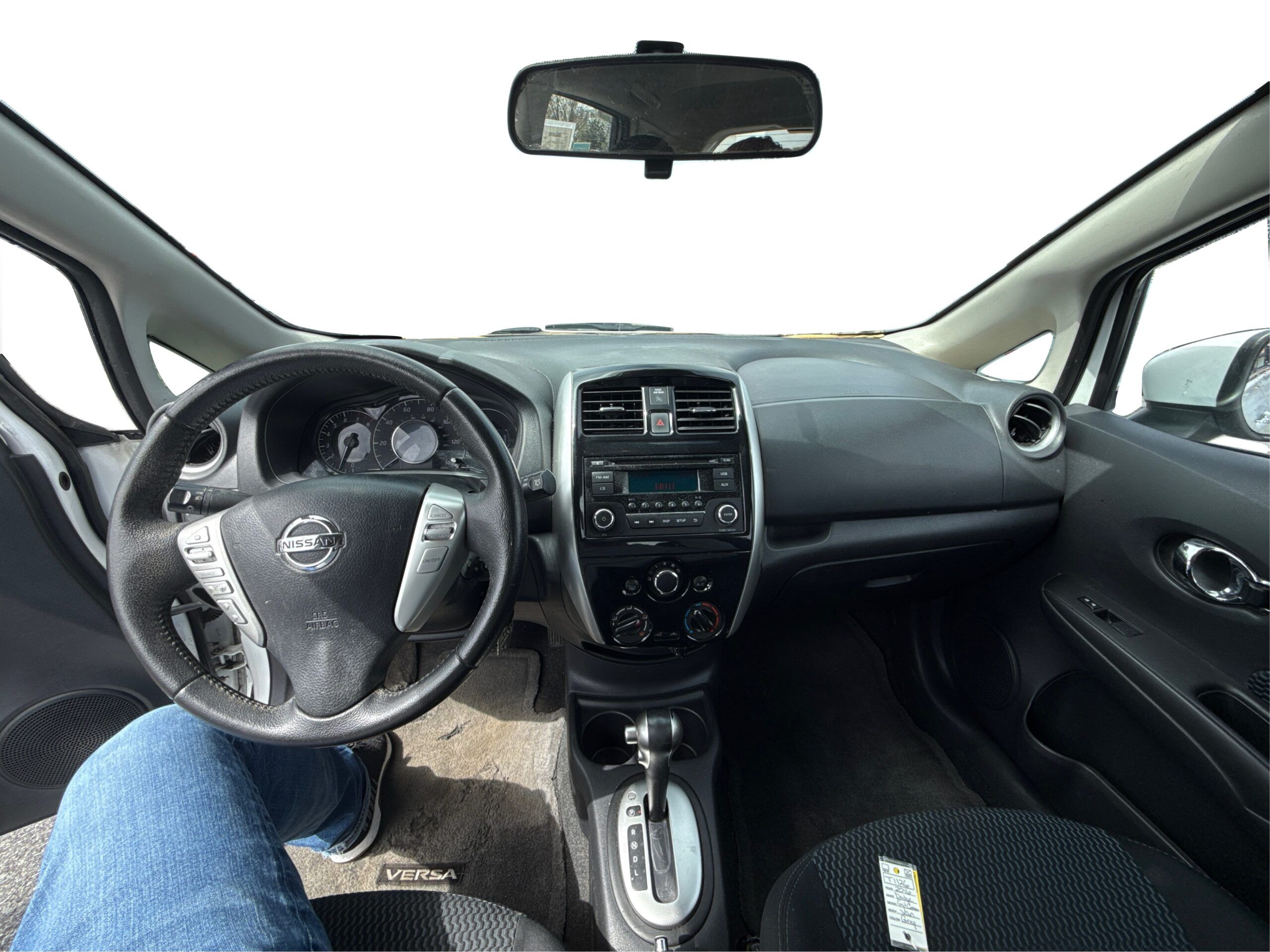 2_white_1775231282_in_001_1