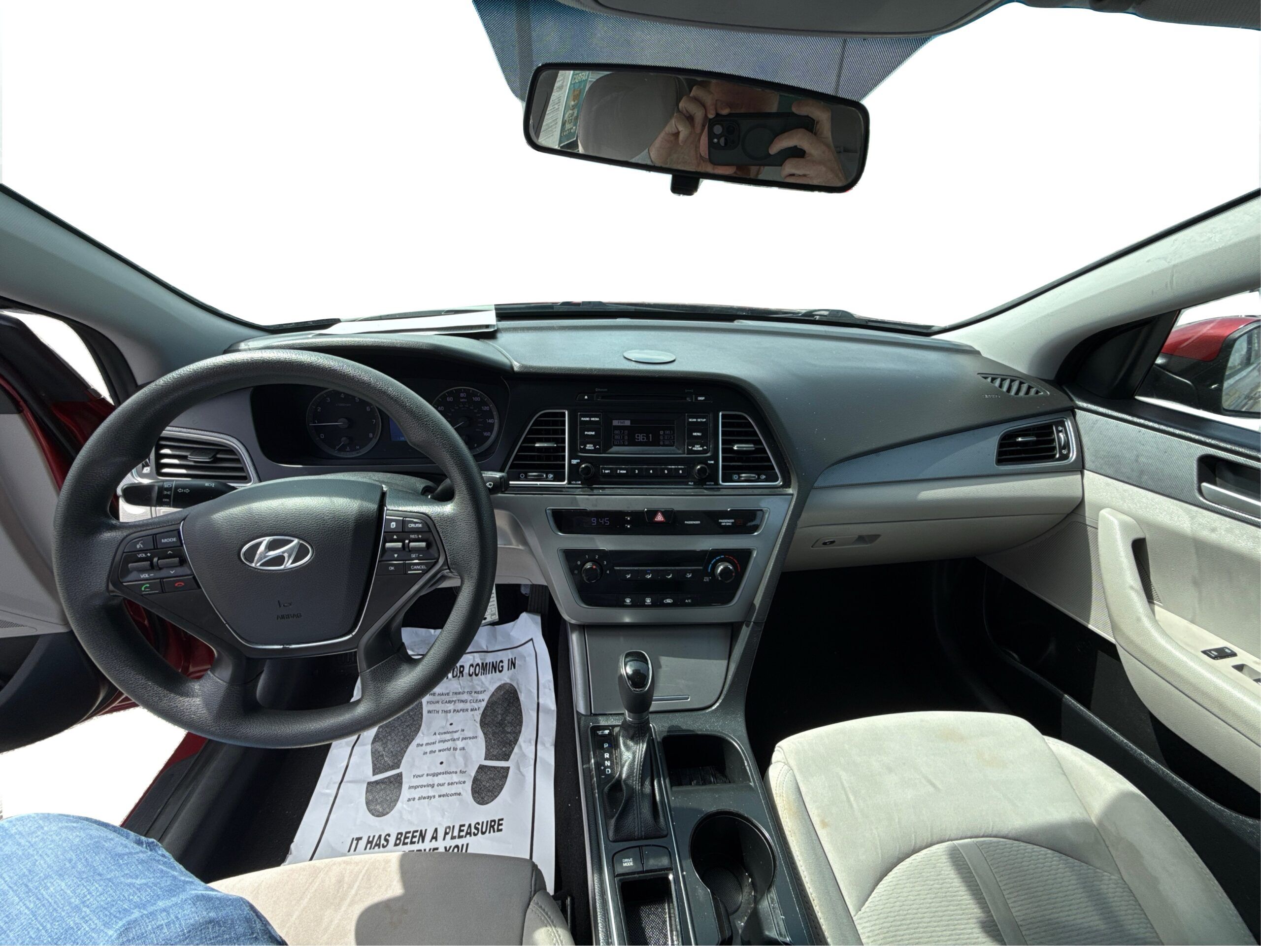 2_white_1775232778_in_001_1