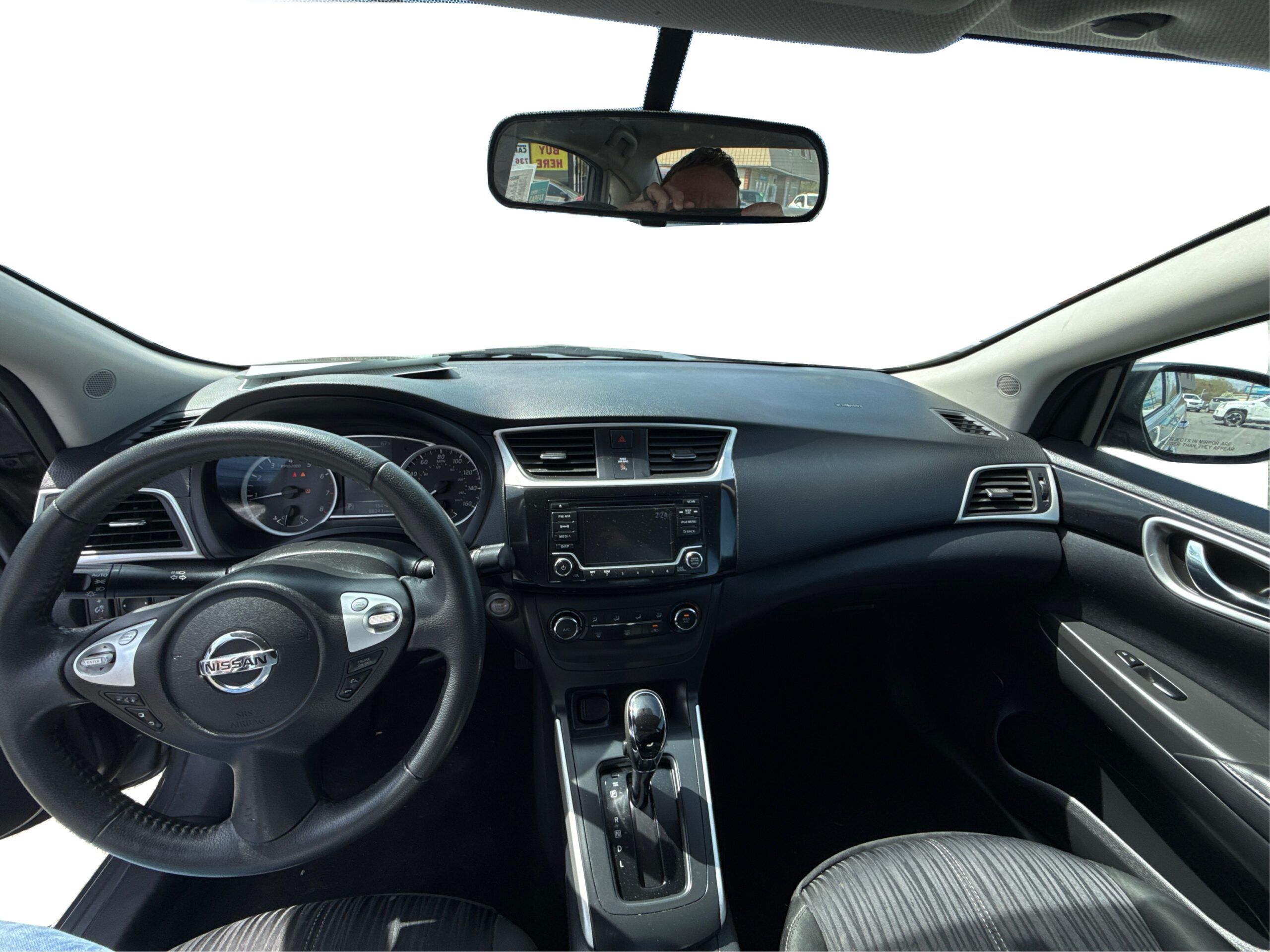 2_white_1775233987_in_001_1-1