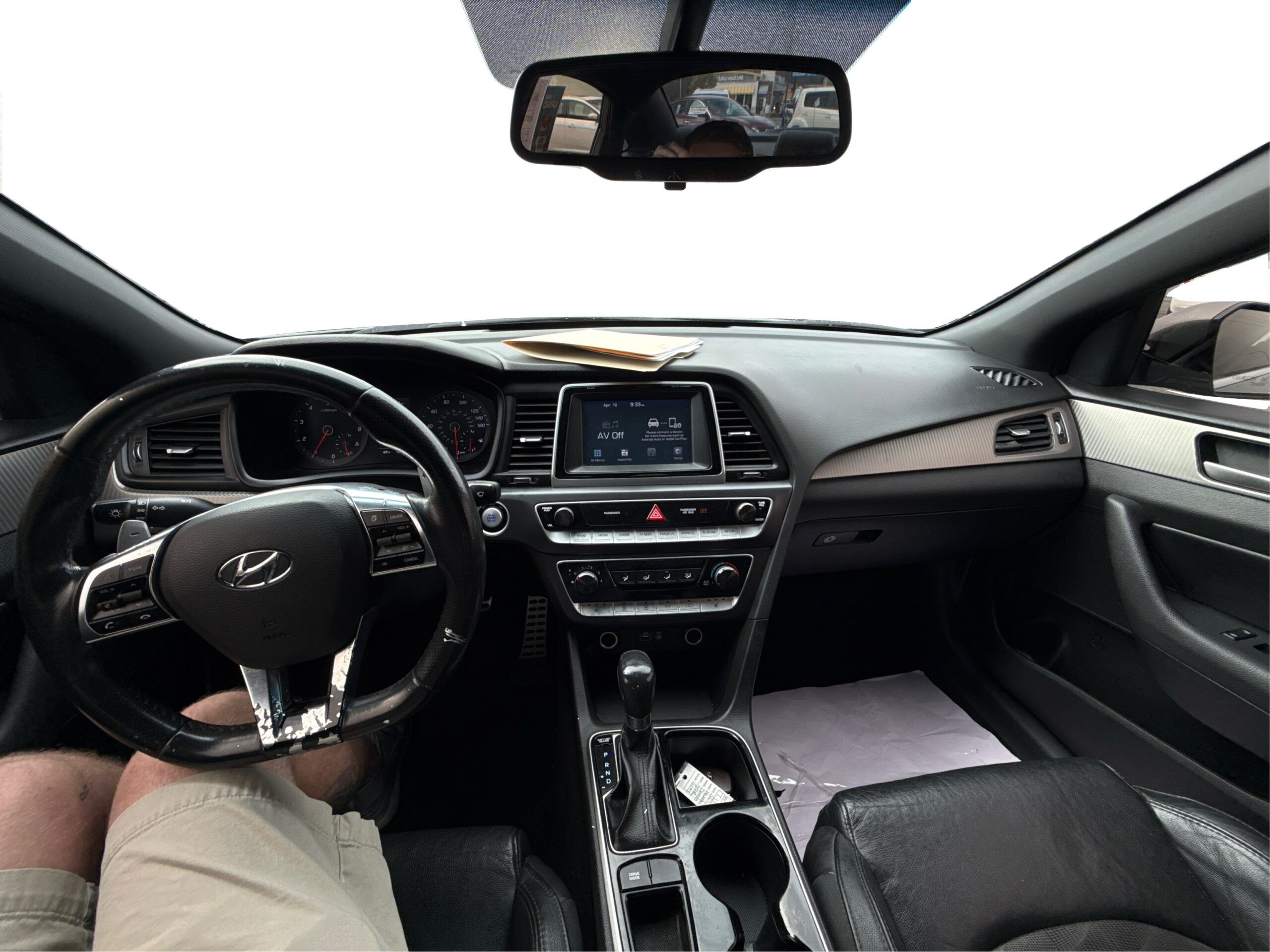 2_white_1775828080_in_001_1