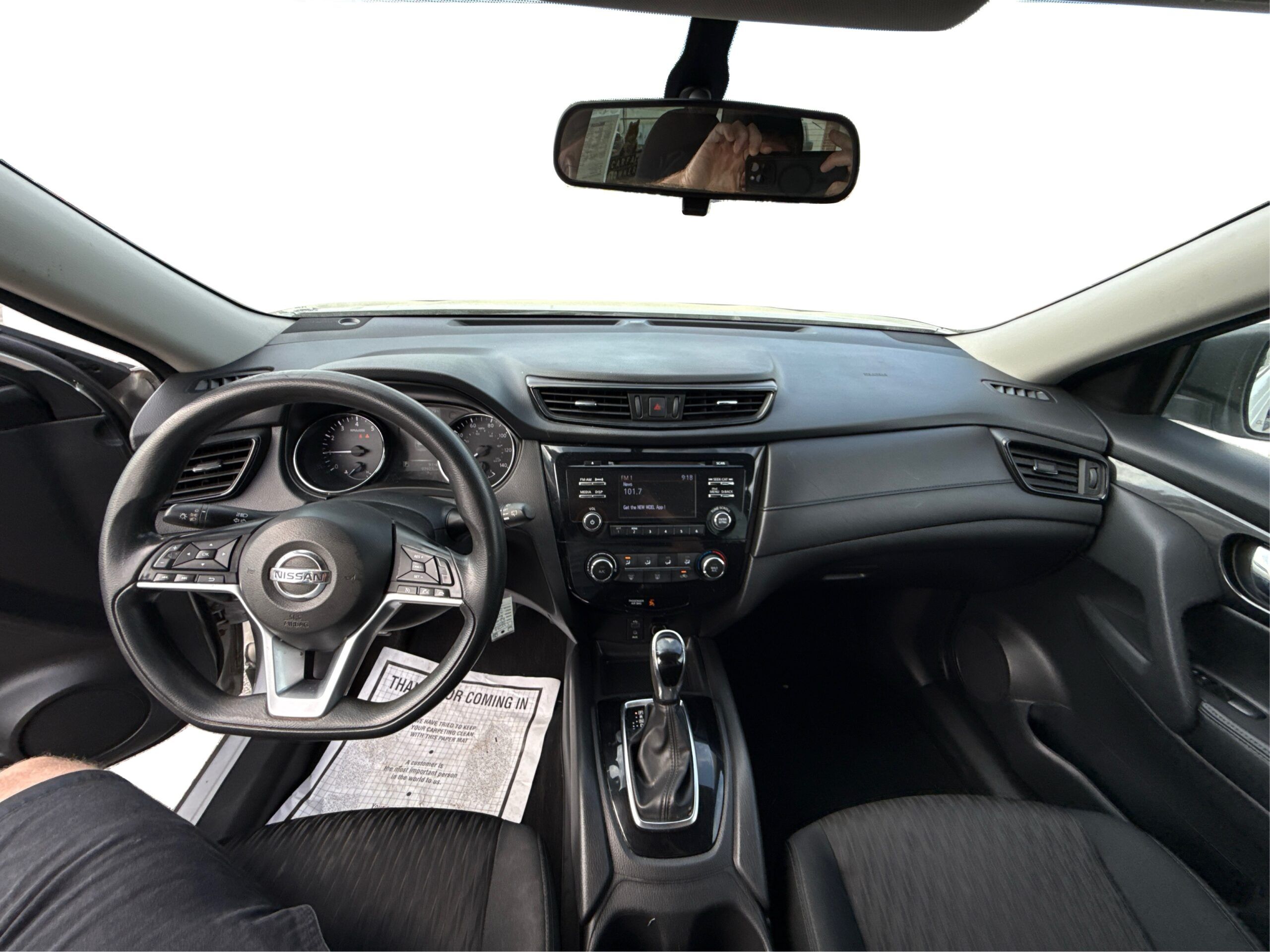 2_white_1776435570_in_001_1